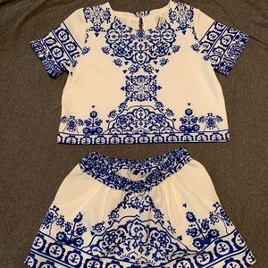 White and blue Greece pattered crop top set